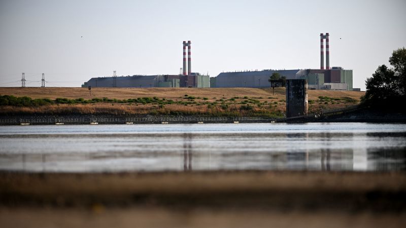Low water levels on the Danube River affecting infrastructure