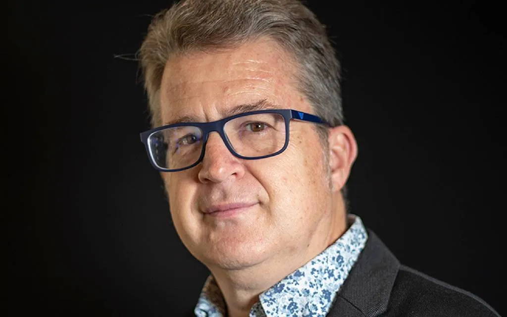 Spanish writer Jose Maria Mico receiving recognition